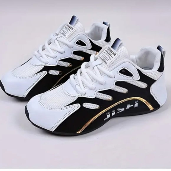 New Men's Designer Knit Breathable, Fashion/Running, Lace Up Sneakers Size 10.5 - Picture 1 of 9